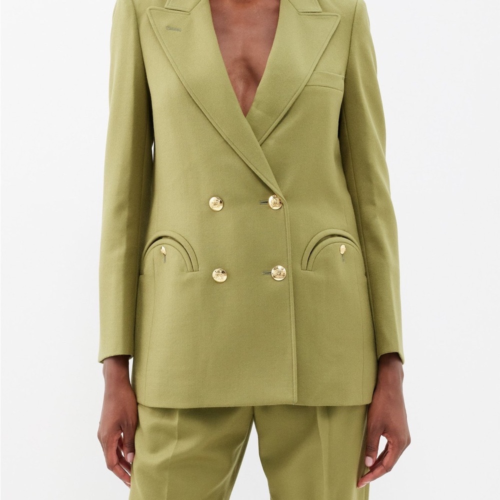 VIVIDLY STYLISH! BLAZÉ MILANO
Exit double-breasted wool blazer colour Bamboo